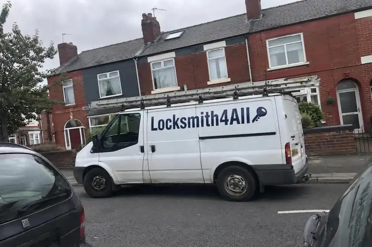 Locksmith4All van on a callout